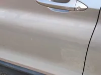 الباب الأمامى الأيسر
