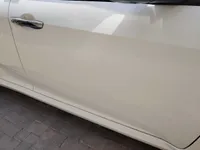 الباب الأمامى الأيمن