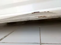 عتبة الجانب الأيمن