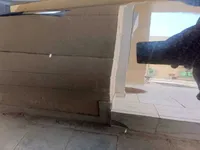 الباب الأمامى الأيسر
