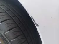 الباب الأمامى الأيسر