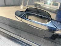 الباب الأمامى الأيسر