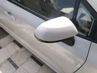 الباب الأمامى الأيمن