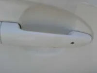 الباب الأمامى الأيمن