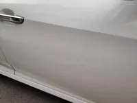 الباب الأمامى الأيمن