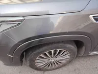 الرفرف الجانبي الأيسر