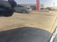 الباب الأمامى الأيمن