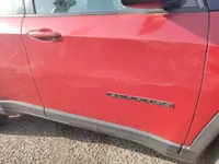 الباب الأمامى الأيمن