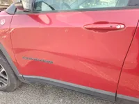 الباب الأمامى الأيسر