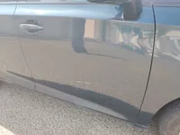 الباب الأمامى الأيمن