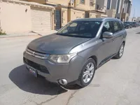 ميتسوبيشي اوت لاندر