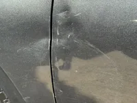 الباب الأمامى الأيسر