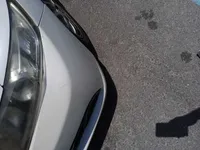 الباب الأمامى الأيسر
