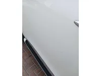 الباب الأمامى الأيسر