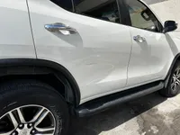 الباب الخلفى الأيمن