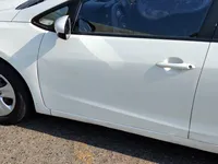 الباب الأمامى الأيسر