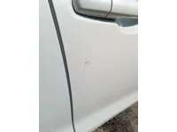 الباب الأمامى الأيمن