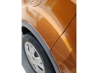 الباب الأمامى الأيسر