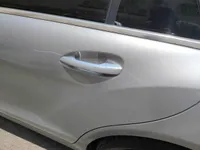 الباب الخلفى الأيسر