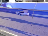 الباب الأمامى الأيسر