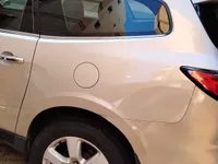 ألواح هيكل السيارة الأيسر