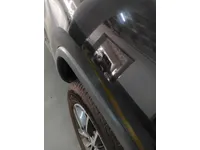 الباب الأمامى الأيسر