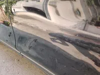 الباب الأمامى الأيمن