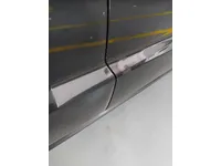 الباب الأمامى الأيسر
