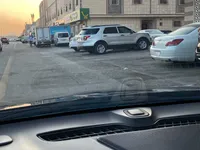 الباب الأمامى الأيسر