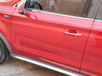 الباب الأمامى الأيسر