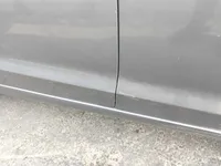 الباب الأمامى الأيمن
