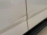 الباب الأمامى الأيسر
