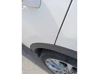 الباب الأمامى الأيسر