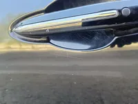 الباب الأمامى الأيسر