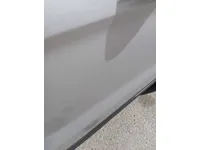 الباب الأمامى الأيمن