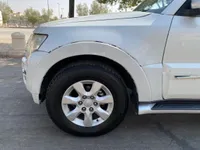 الرفرف الجانبي الأيسر