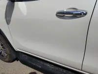 الباب الأمامى الأيسر