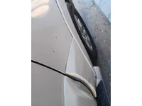 الرفرف الجانبي الأيسر