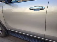 الباب الأمامى الأيسر