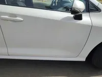الباب الأمامى الأيمن