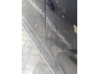 الباب الأمامى الأيسر