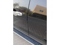 الباب الأمامى الأيسر