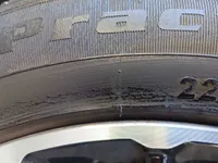الكفر الأمامي اليمين