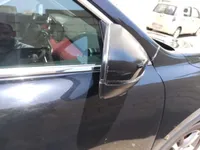 الباب الأمامى الأيمن