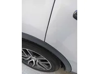 الباب الأمامى الأيسر