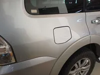 Right quarter panel