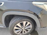 Right fender