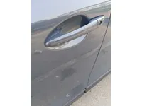 الباب الأمامى الأيسر