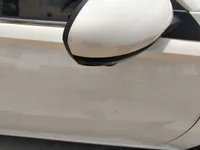 الباب الأمامى الأيمن