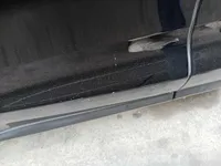 الباب الأمامى الأيسر